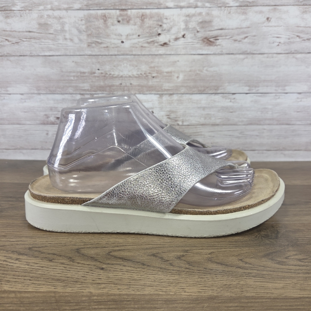 Ecco Womens Corksphere Metallic Silver Thong Sandals Size EU 41 US 10-10.5